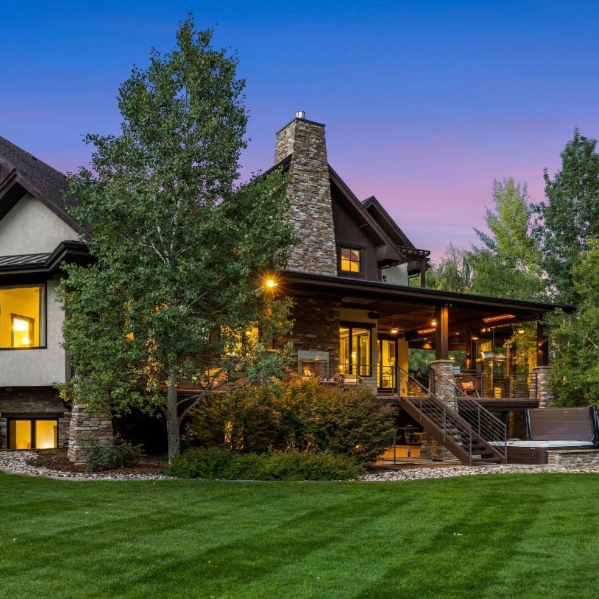 Copy of Copy of Copy of Copy of Green Video Picture Framed Hiring Announcement Non-static LinkedIn Post (5)